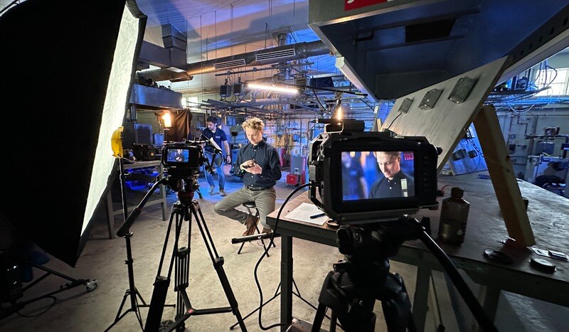 Video testimonial interview lighting setup test