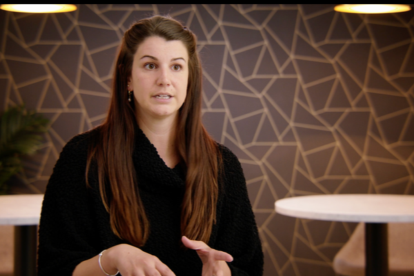employee testimonial video thumbnail, realtor speaking about her brokerage